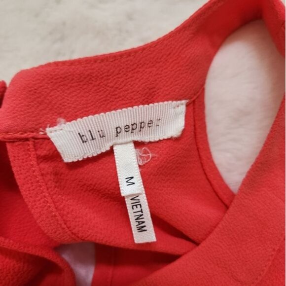 Blue Pepper Women's Sleeveless High Neck Pleated Cami Top size Medium - Picture 10 of 11